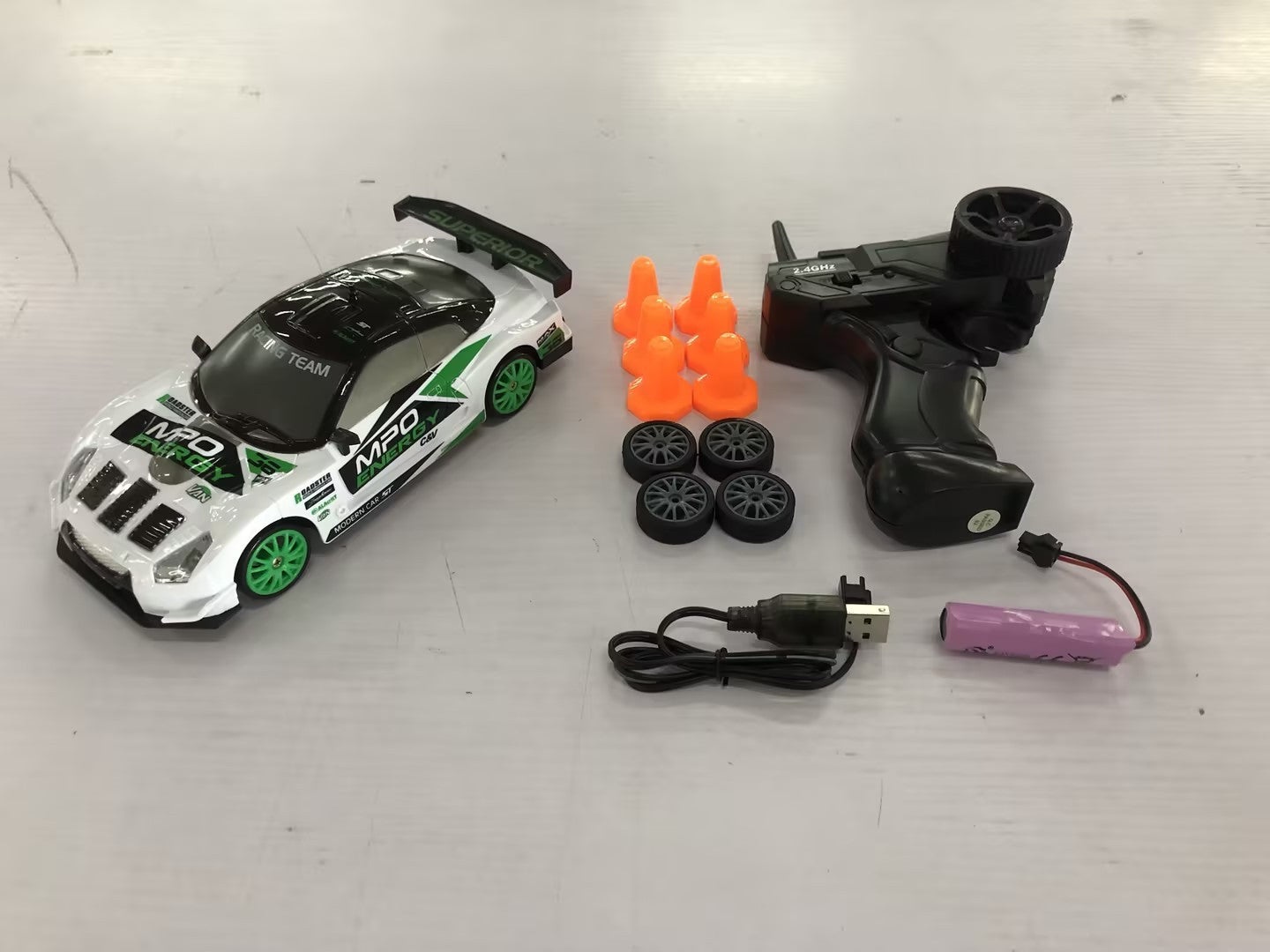 2.4G Car 4WD Remote Control GTR Model AE86 Vehicle Car Christmas Gifts